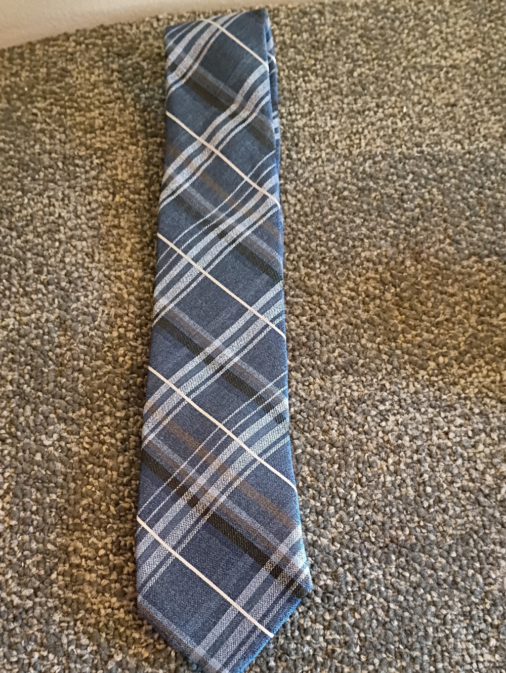 Blue Plaid Men's Tie - Classic Formal Accessory